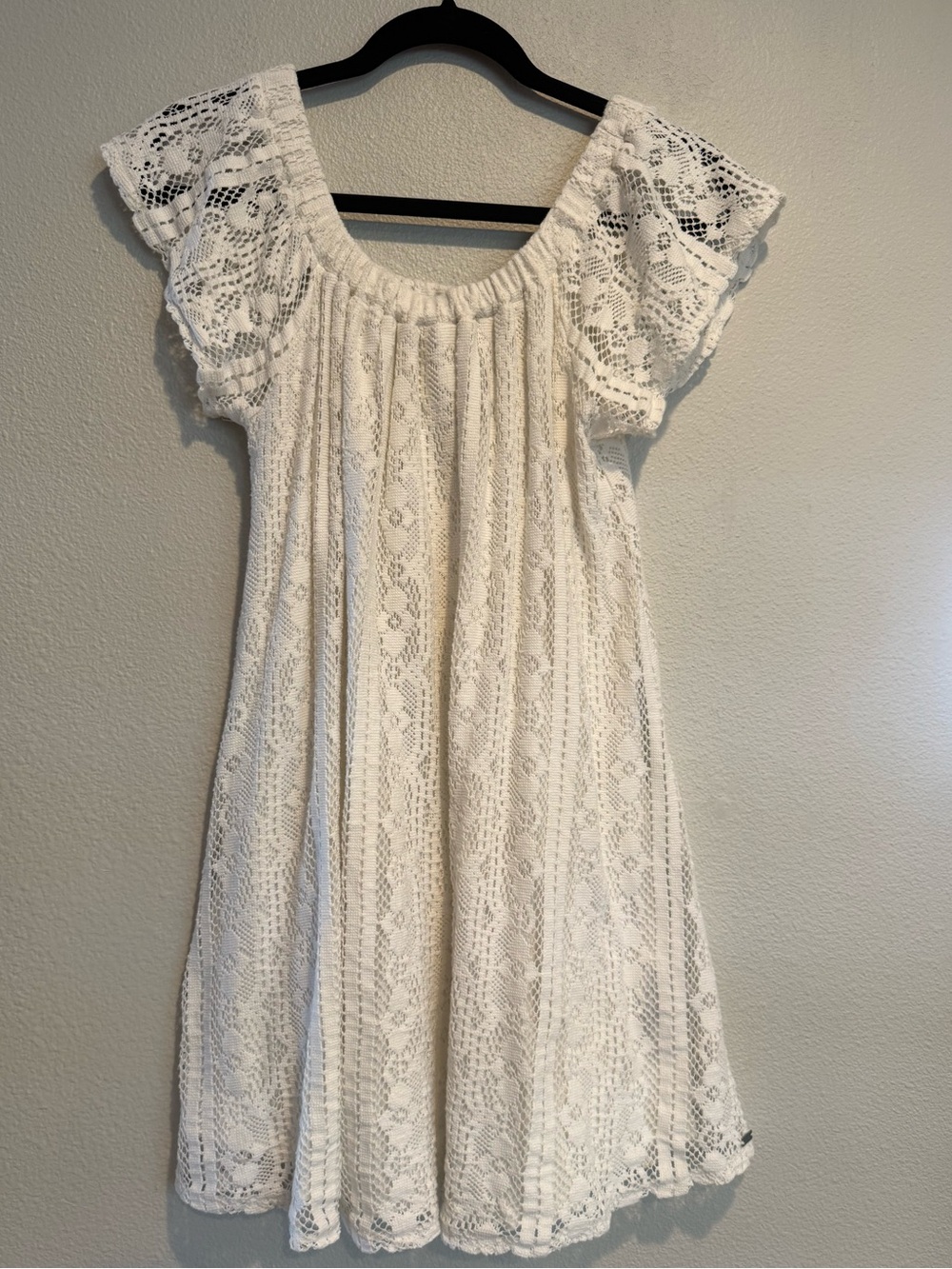 Roxy White Lace Crocheted Fully lined babydoll dress Size small